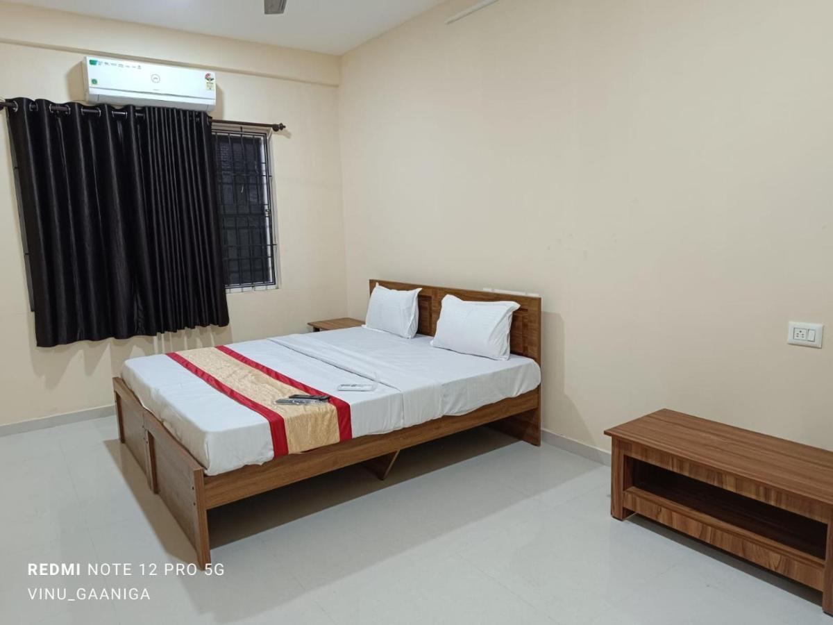 Premier Inn Lodge Mangalore Exterior foto